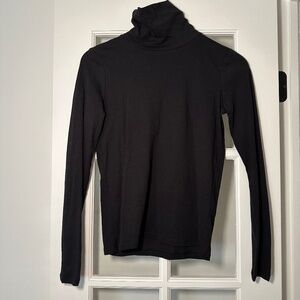 NWOT Everlane Organic Cotton Turtleneck